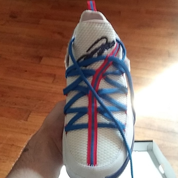 Gym shoes - Picture 4 of 8